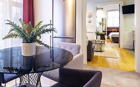 Dreamy And Central Flat In Beyoglu